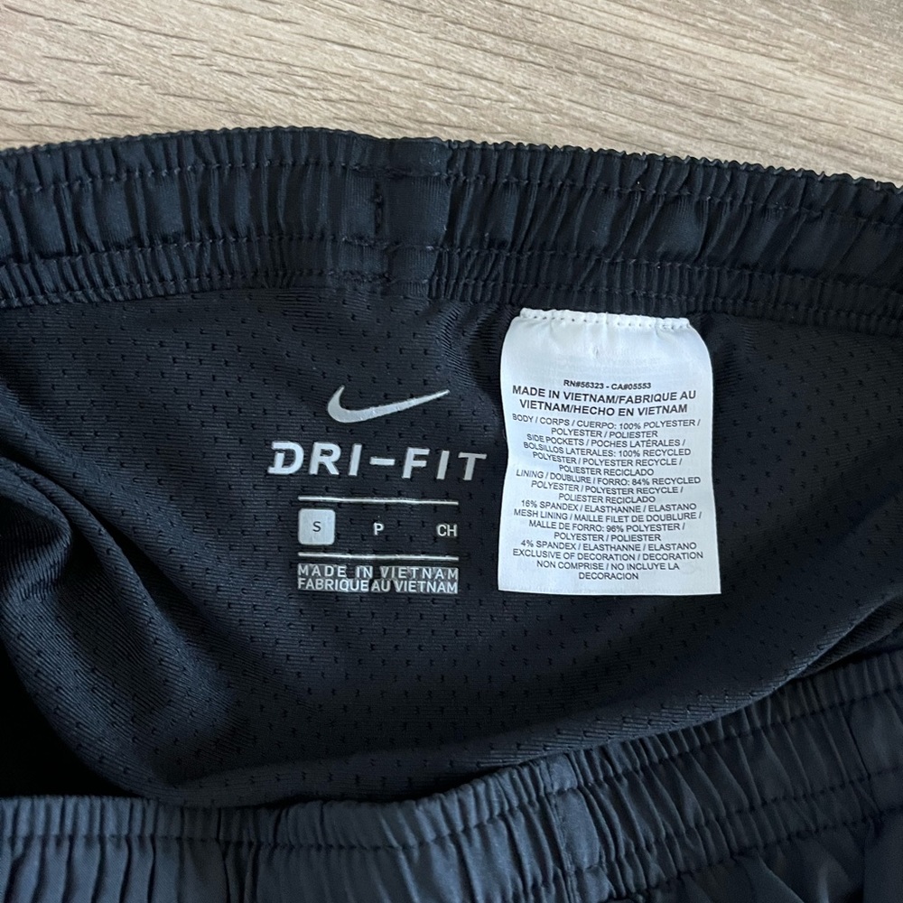 Nike Running Shorts - Picture 7 of 7